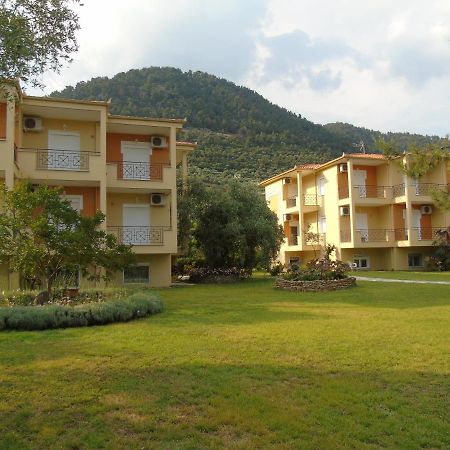 Nostos Studios Golden Beach Chrisi Ammoudia Exterior foto