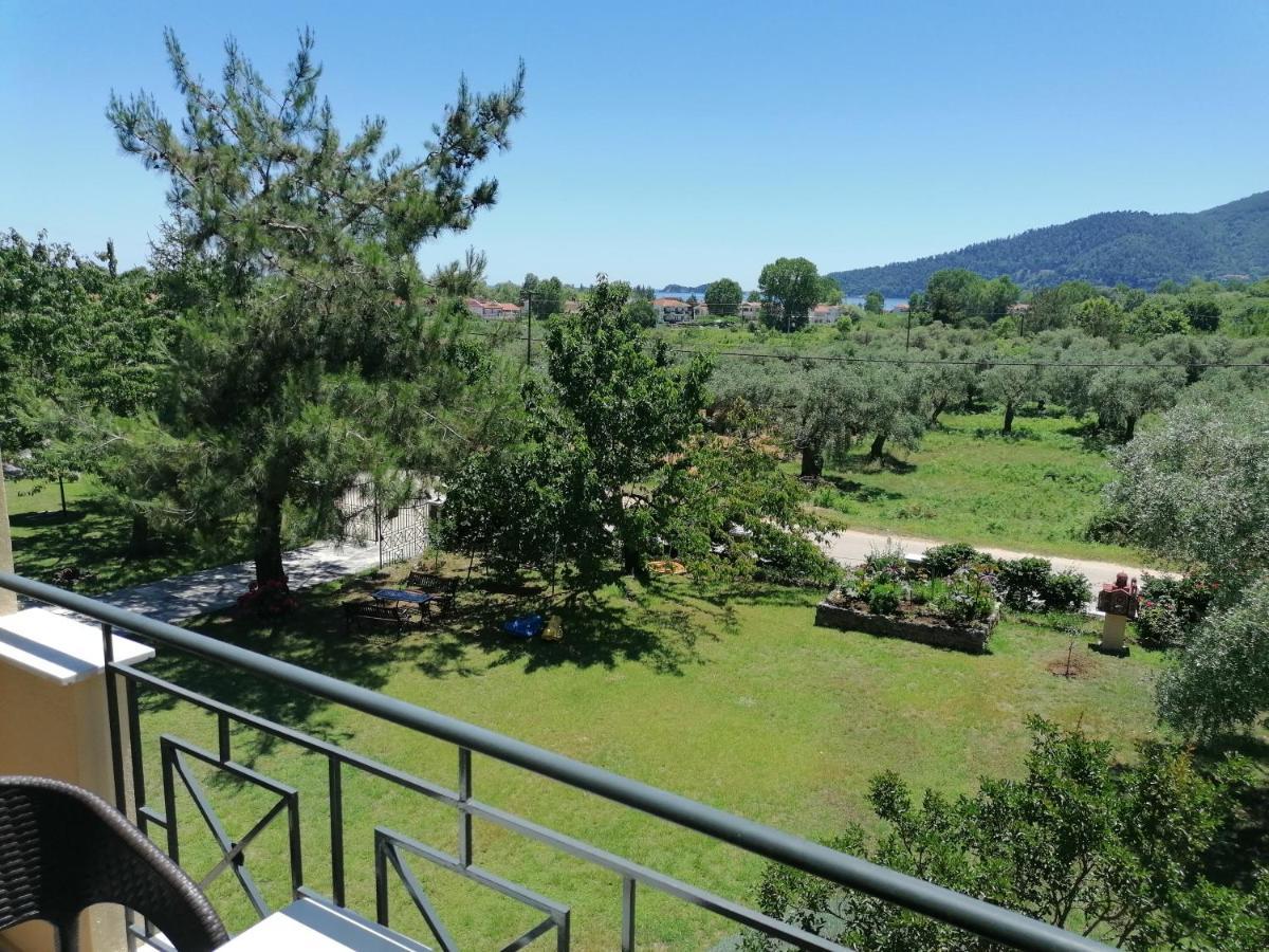 Nostos Studios Golden Beach Chrisi Ammoudia Exterior foto